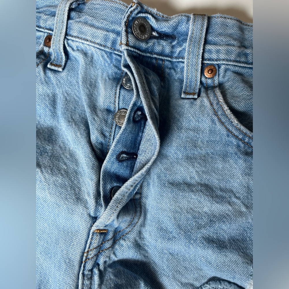 Levi's Jean Short Size W27 - Picture 5 of 14
